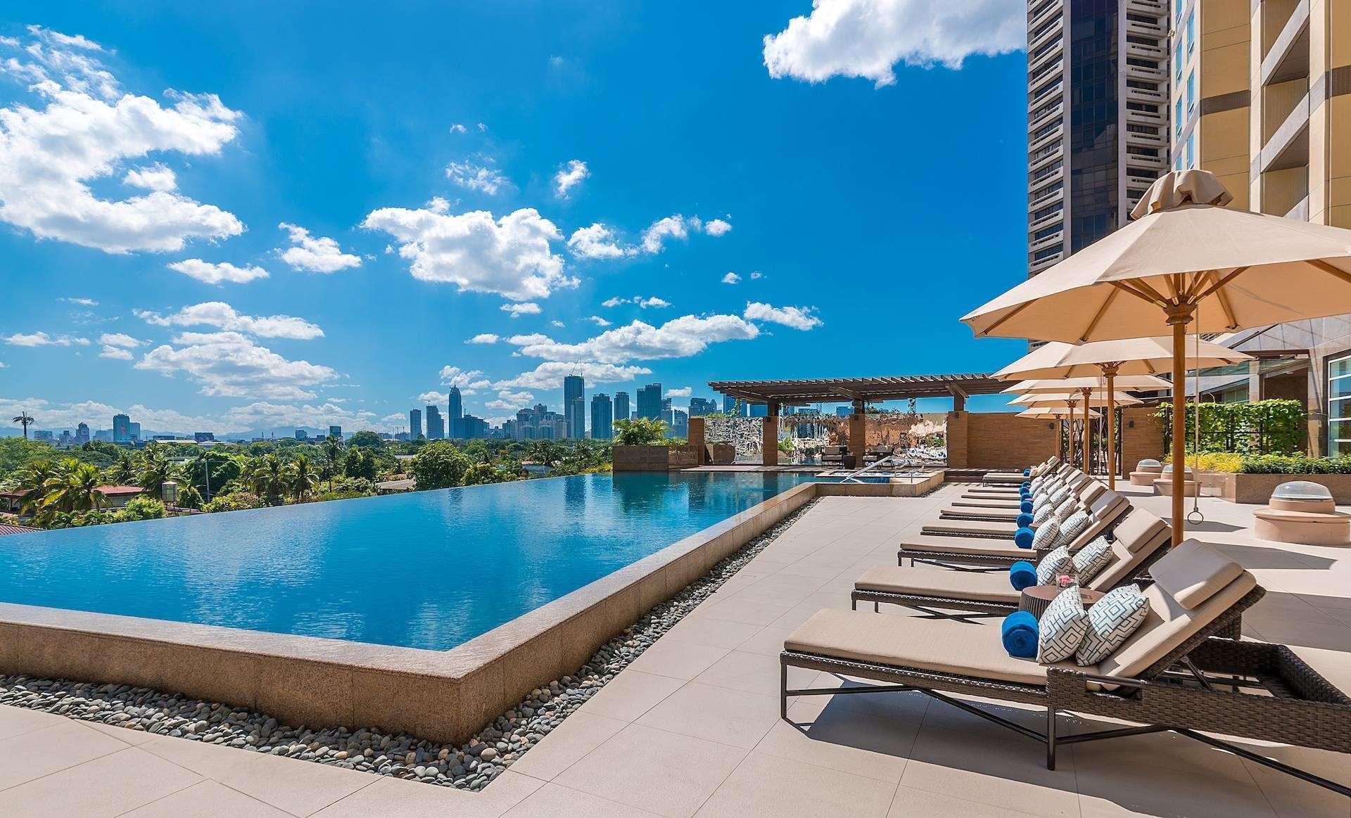 Discovery Primea Makati City Exterior photo The Infinity Pool at the 10th floor of the West Tower