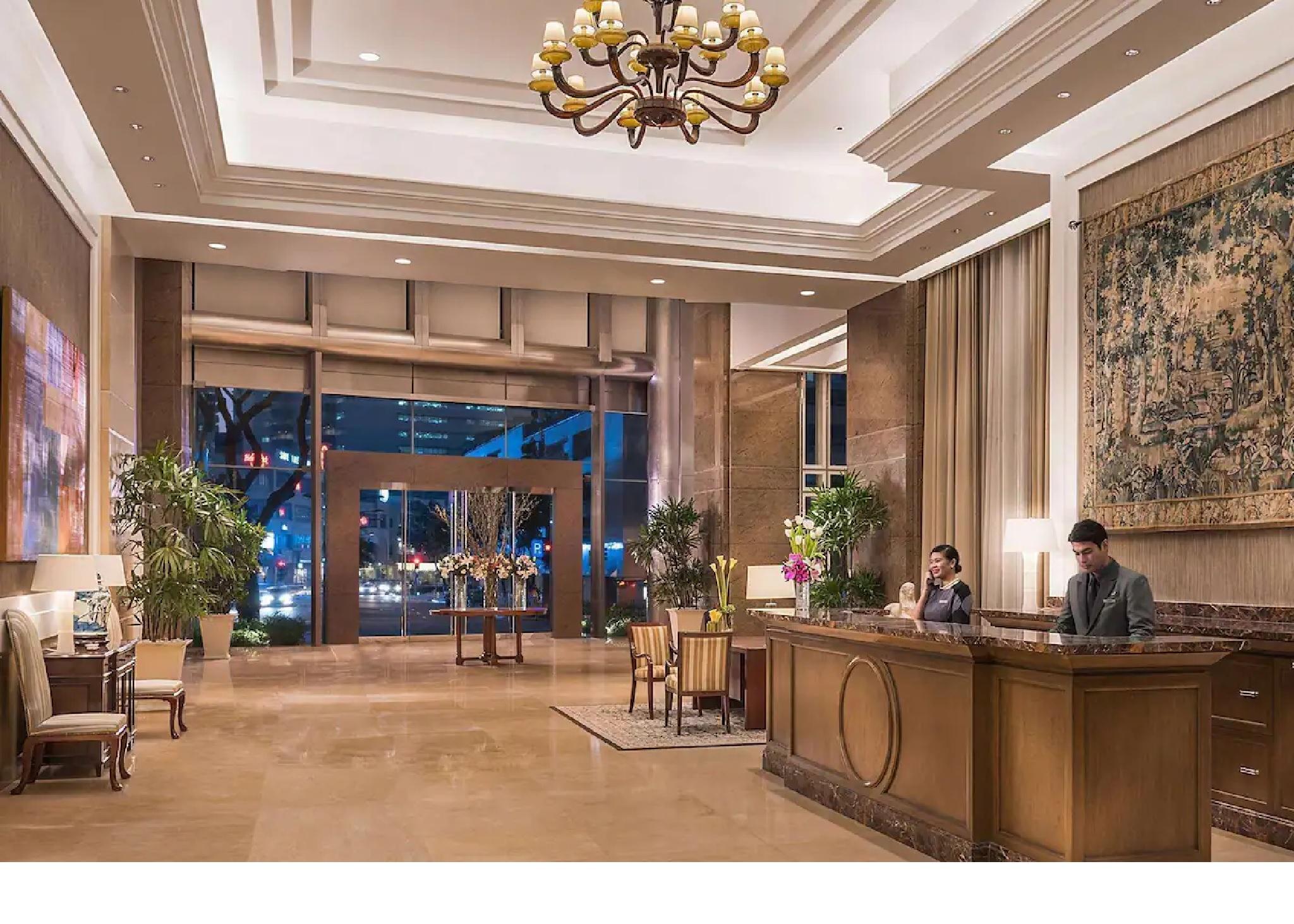 Discovery Primea Makati City Exterior photo Lobby