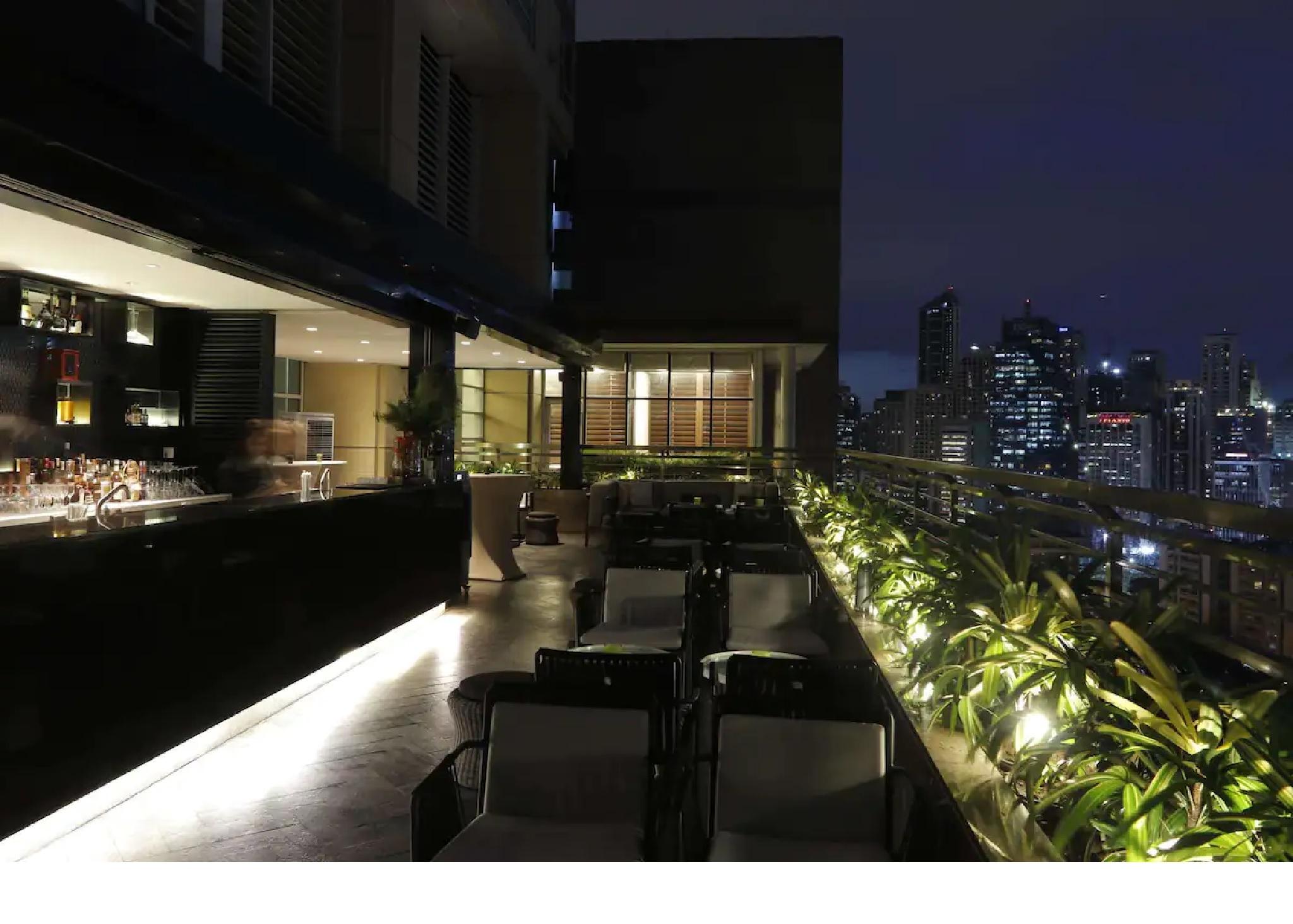 Discovery Primea Makati City Exterior photo The Bar
